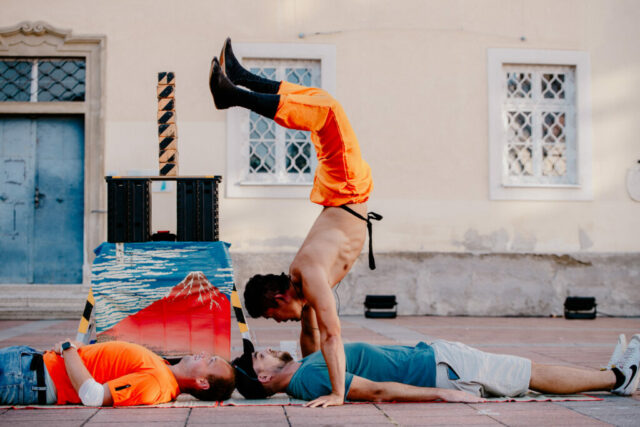 Duo HeroMacro mit dem Publikum beim Bravissimo Festival 2023.